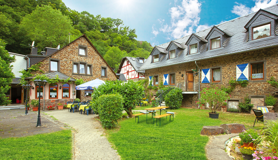 Mühlen Hotel Konschake in Burgen ️