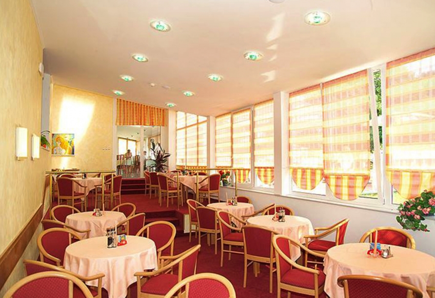 Hotel Riviera in Nová Role, Tschechien Böhmisches Bäderdreieck (rinr)